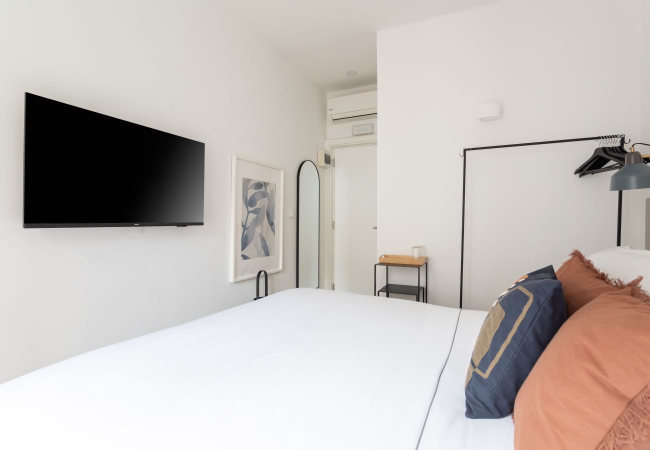 Quarto em Lisboa - Lapa Diplomatic Suite 0.2 by Feel Lisboa