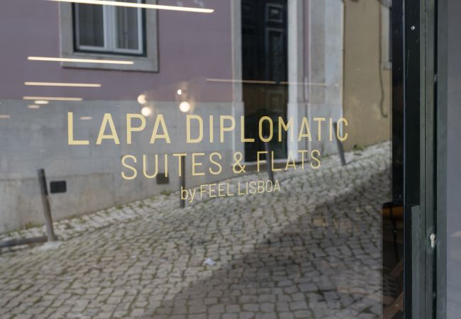 Quarto em Lisboa - Lapa Diplomatic Suite 0.5 by Feel Lisboa Quarto em Lisboa - Lapa Diplomatic Suite 0.5 by Feel Lisboa