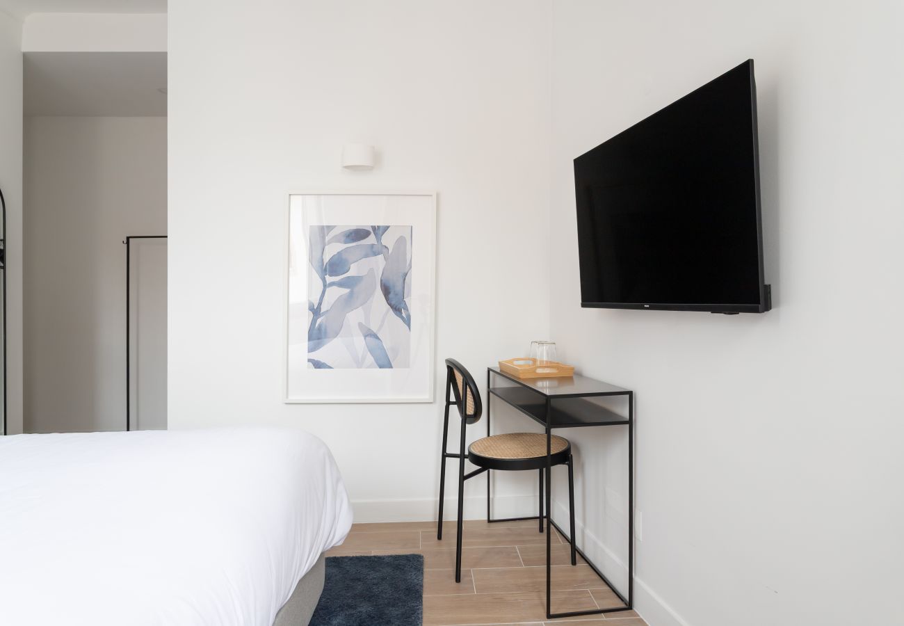Quarto em Lisboa - Lapa Diplomatic Suite 1.3 by Feel Lisboa