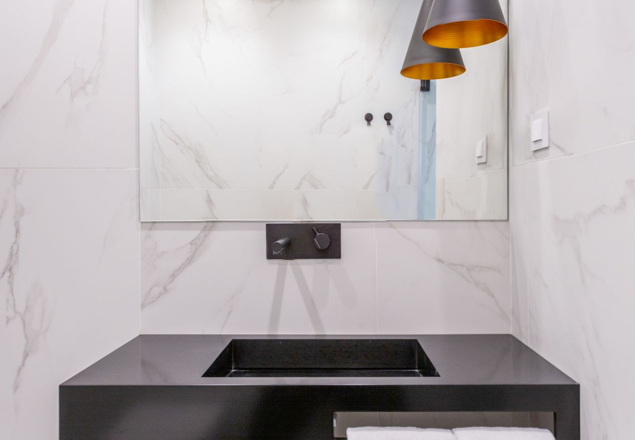 Rent by room in Lisbon - A0.4 I STRAUSS MUSIC GUEST HOUSE