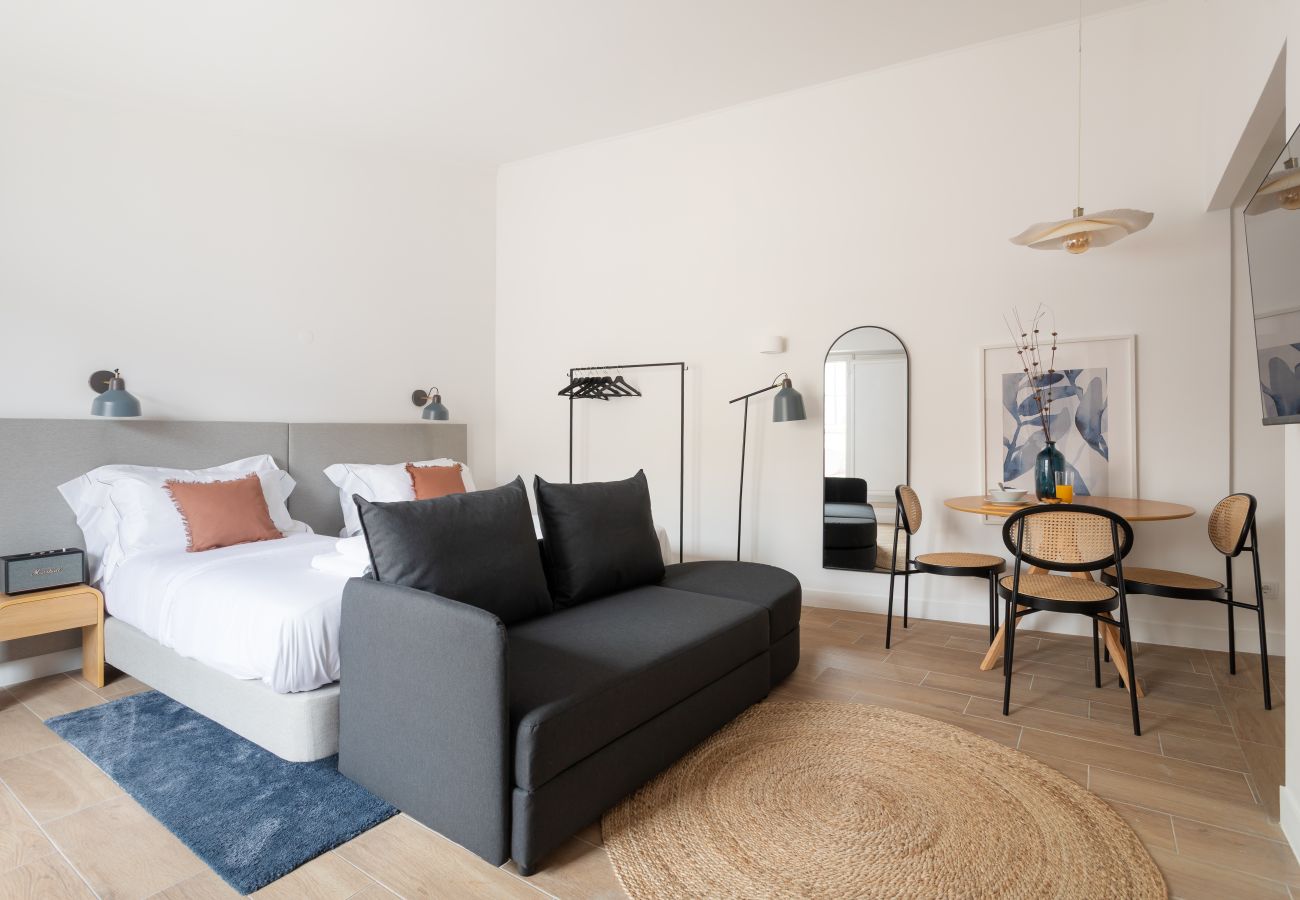 Studio in Lisbon - Lapa Diplomatic Flat 1.1 by Feel Lisboa